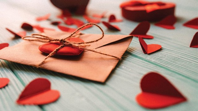 Що можна подарувати дружині на 14 лютого
