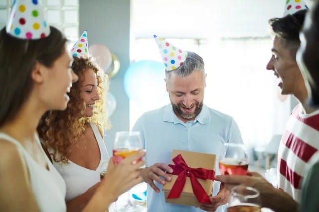 Що подарувати чоловікові на День Народження 40 років