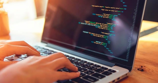 Що подарувати програмісту на День Народження