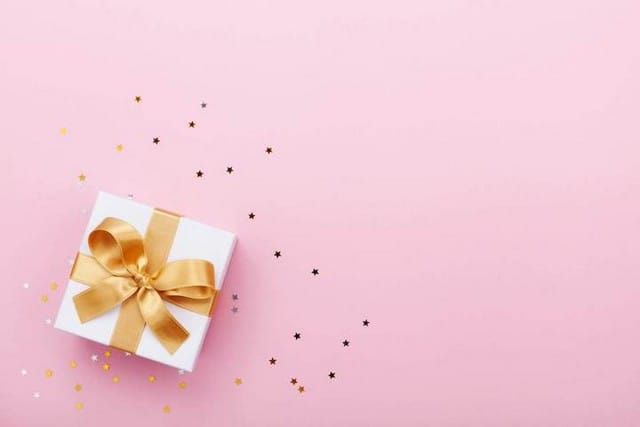 що подарувати дочці на 12 років