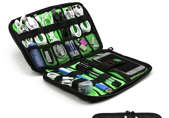 Організатор для мобільних аксесуарів.