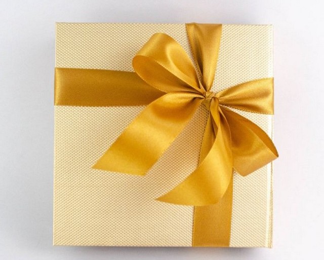 що подарувати сестрі на 45 років