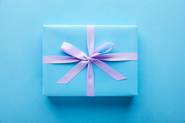 що подарувати брату на 45 років