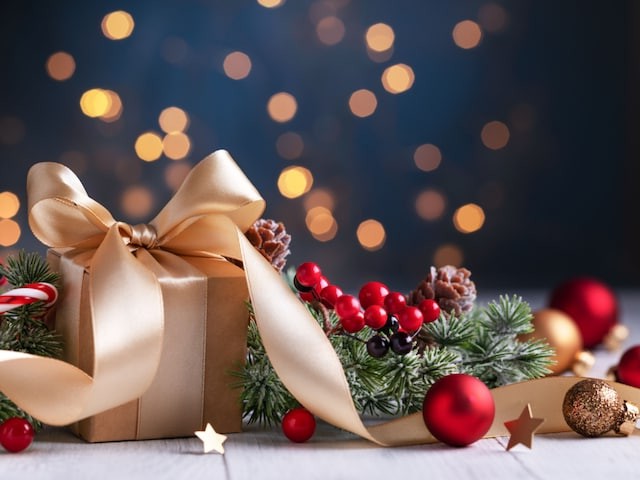 що подарувати Батькам на Різдво