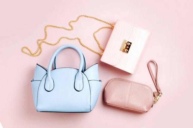 Жіноча сумочка.