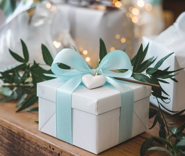 що подарувати дітям на річницю весілля