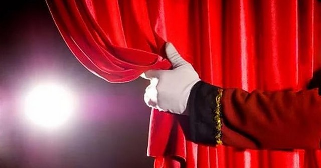 6. Квитки до театру