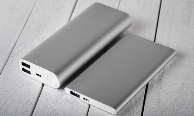 5. Зовнішній акумулятор (Power Bank)