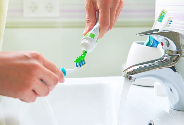 Як вибрати зубну щітку