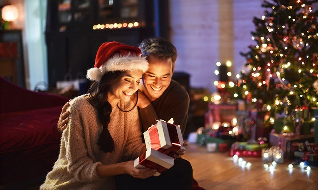 TOP-5 Christmas Gift Ideas for a Girlfriend