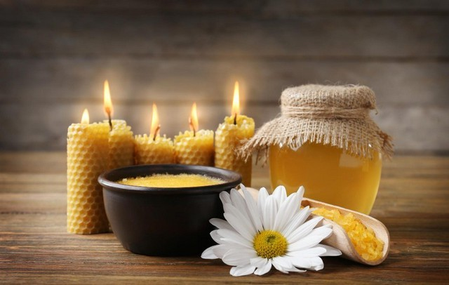 6. Natural wax candles